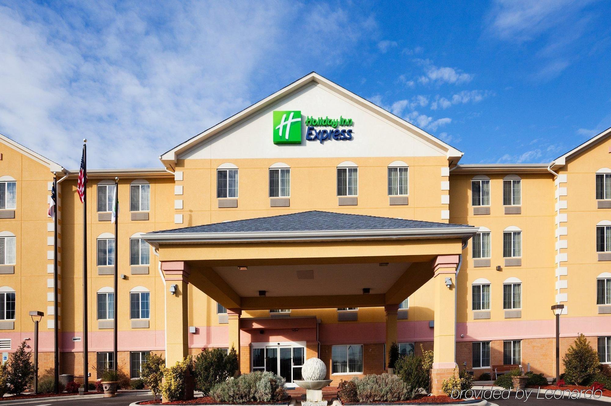 Holiday Inn Express Charlotte West - Gastonia By Ihg Exterior foto