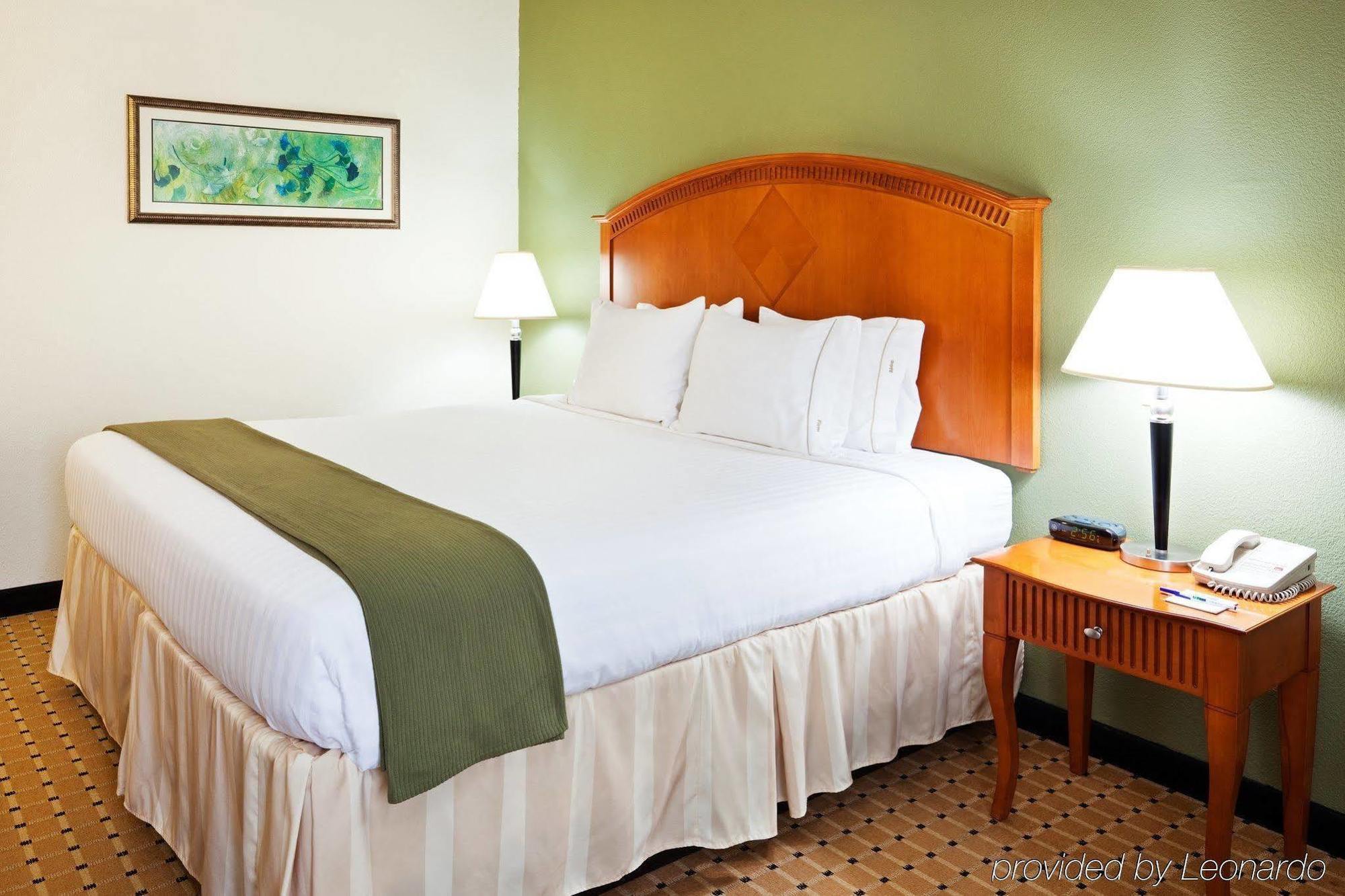 Holiday Inn Express Charlotte West - Gastonia By Ihg Exterior foto